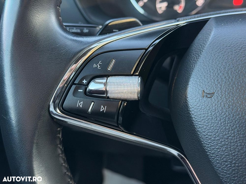 Skoda Octavia 2.0 TDI DSG Style - 29