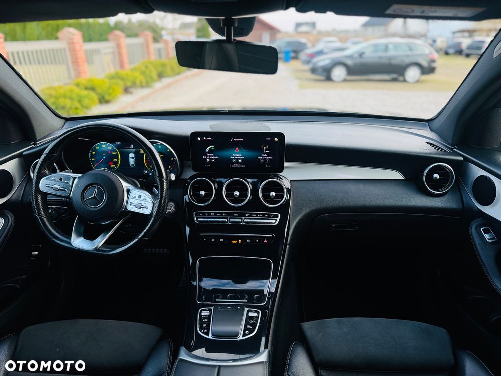 Mercedes-Benz GLC 300 d 4Matic 9G-TRONIC AMG Line Plus - 15