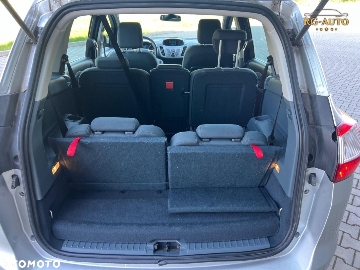 Ford Grand C-MAX - 27