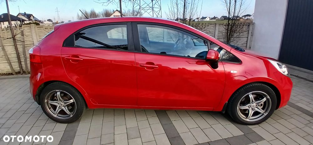 Kia Rio 1.4 crdi L - 3