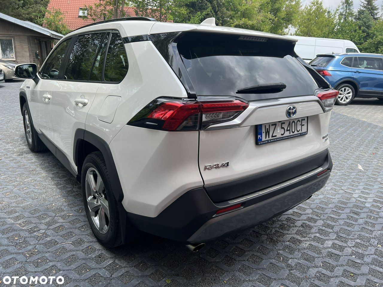 Toyota RAV4 - 8