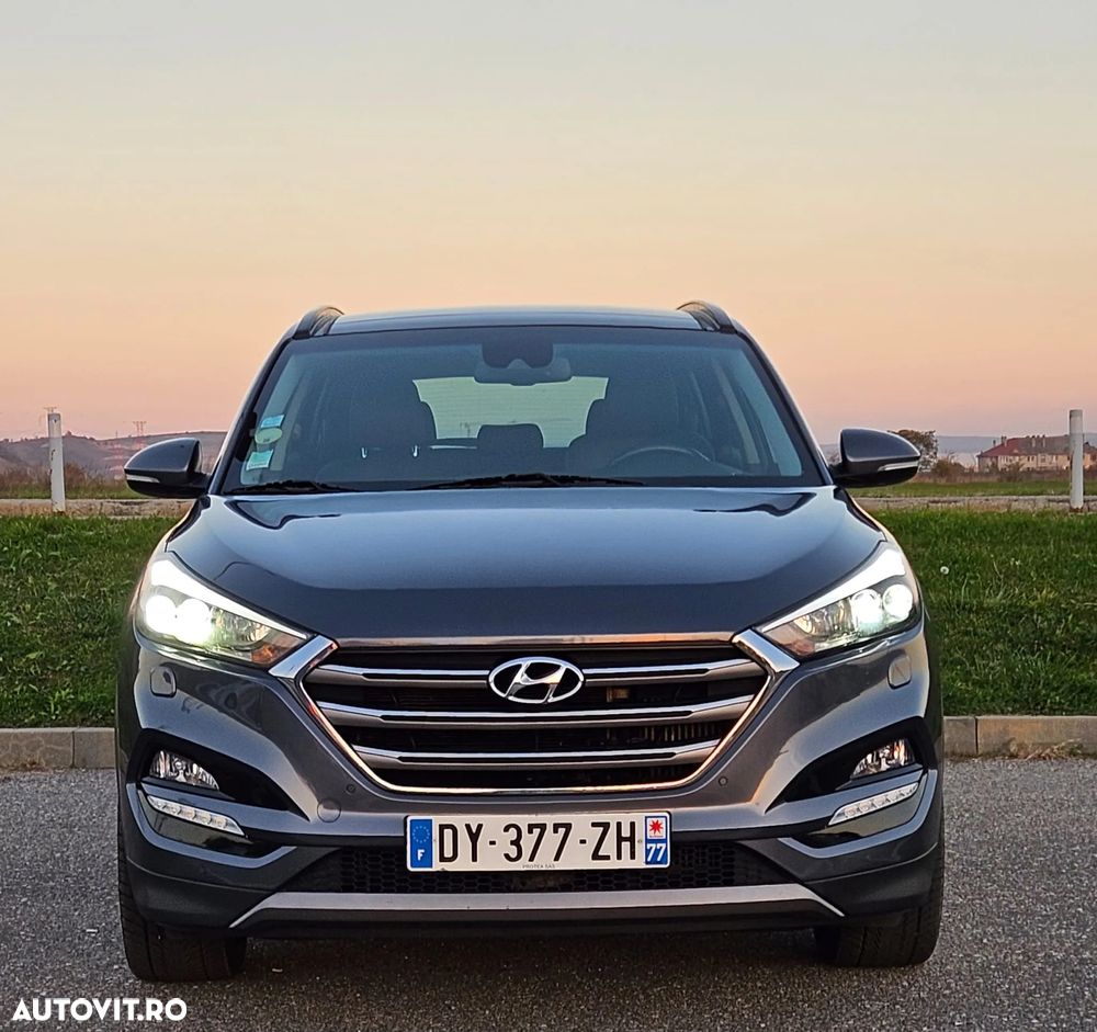 Hyundai Tucson 2.0 CRDI 4WD Automatik Premium - 16