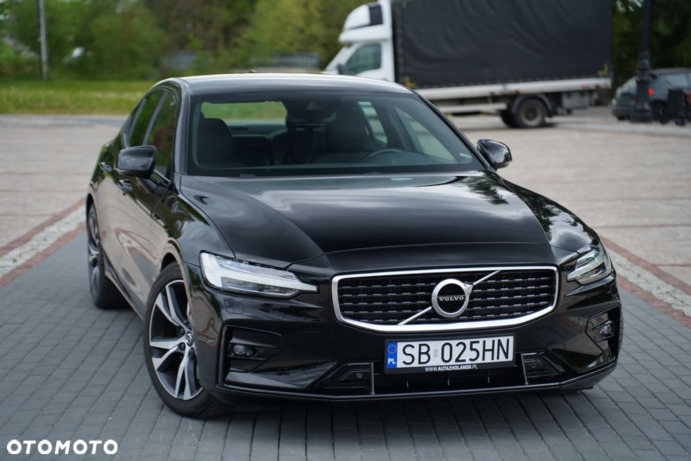 Volvo S60 T5 R-Design - 3