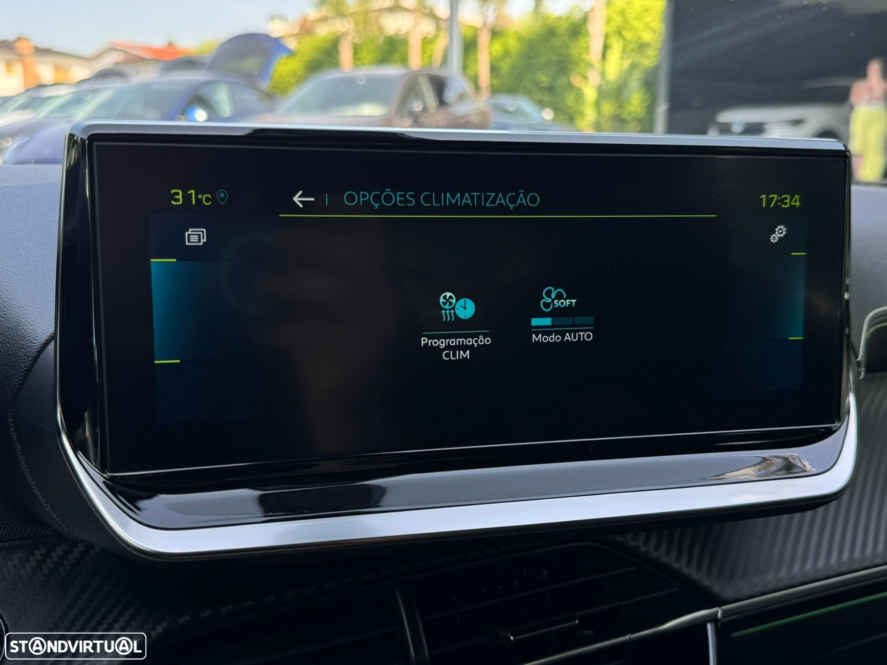 Peugeot e-2008 50 kWh GT - 46