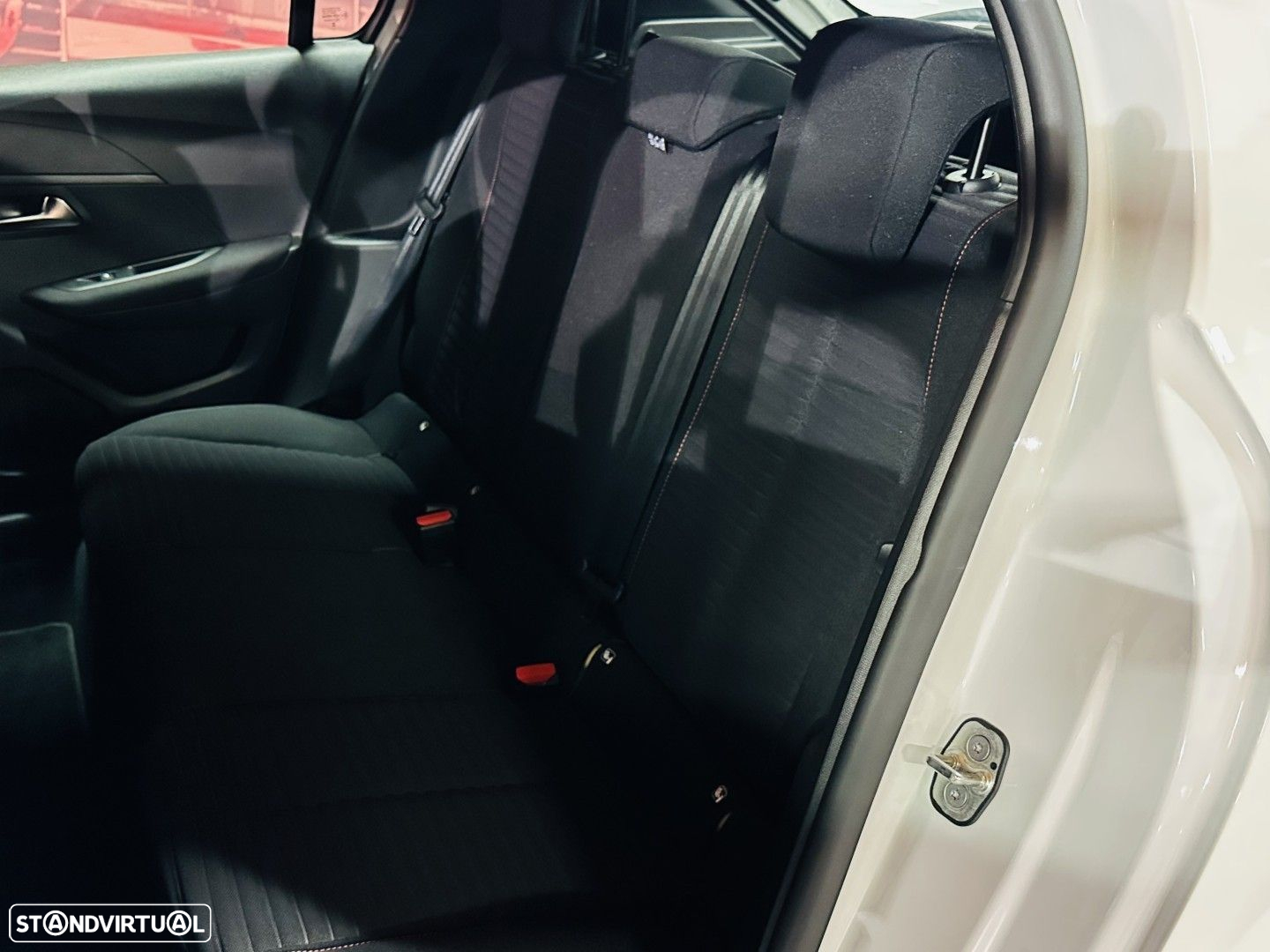 Peugeot 208 1.2 PureTech Active Pack - 7