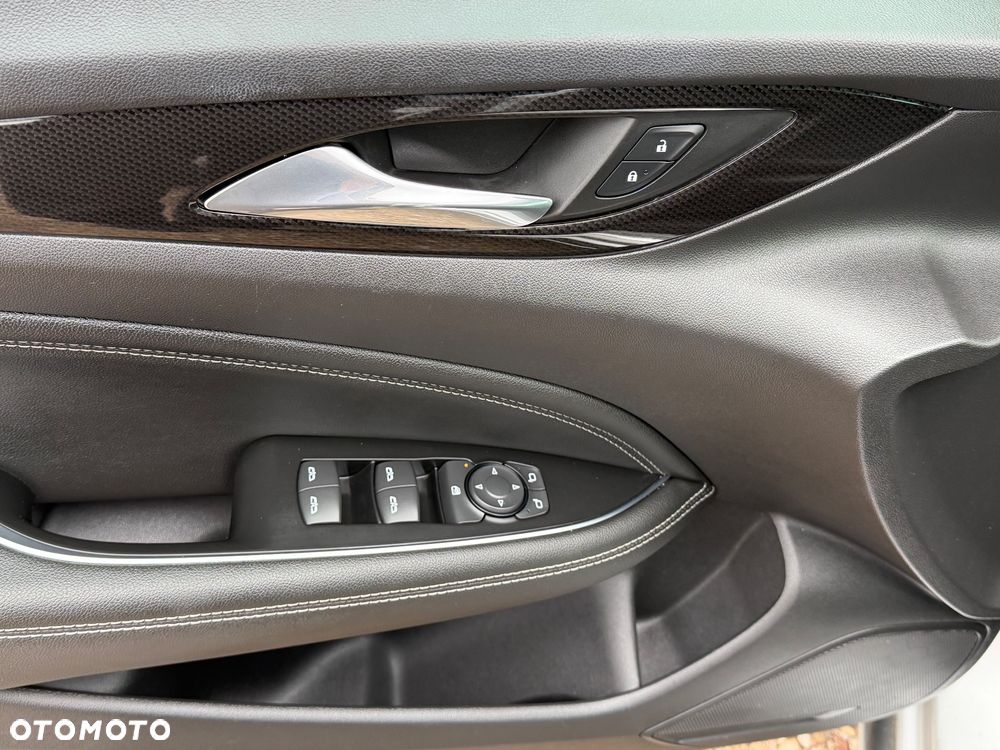 Opel Insignia - 15