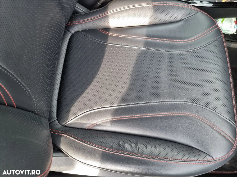 Ford Mustang Mach-E AWD PREMIUM - 5