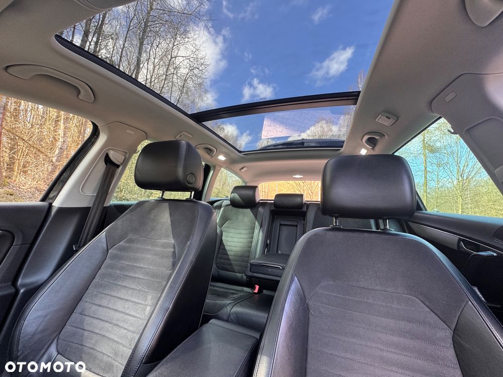 Volkswagen Passat 2.0 TDI DPF Highline - 6