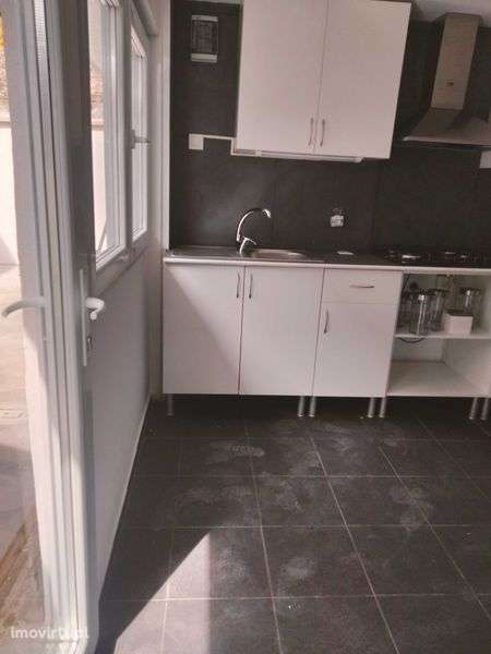 Arrenda-se T0 no centro da Maia a estrear - Grande imagem: 2/6