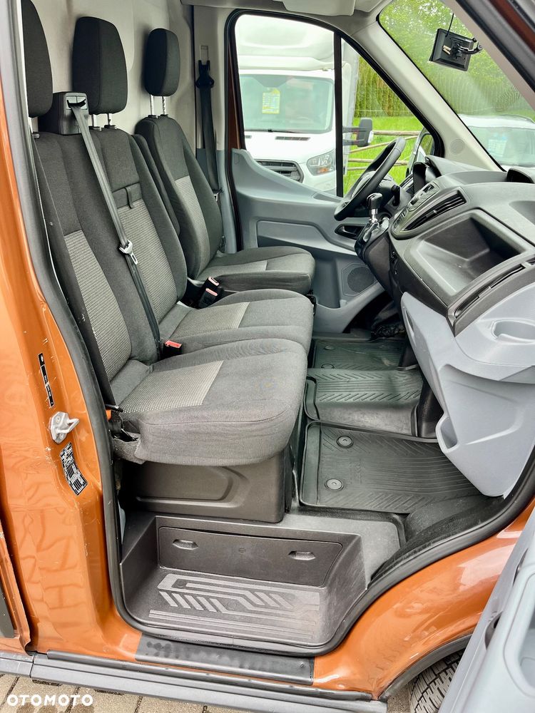 Ford Transit - 12