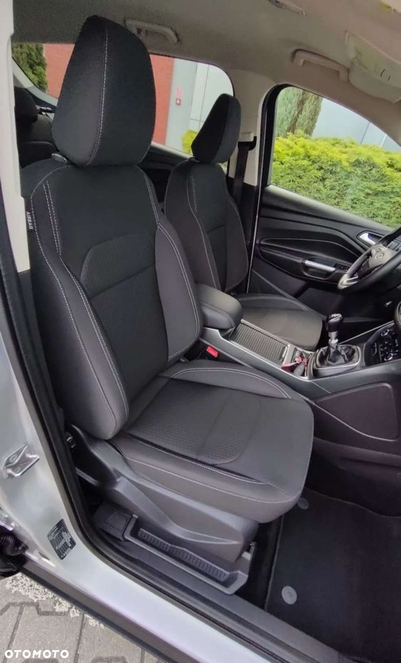 Ford Kuga - 5