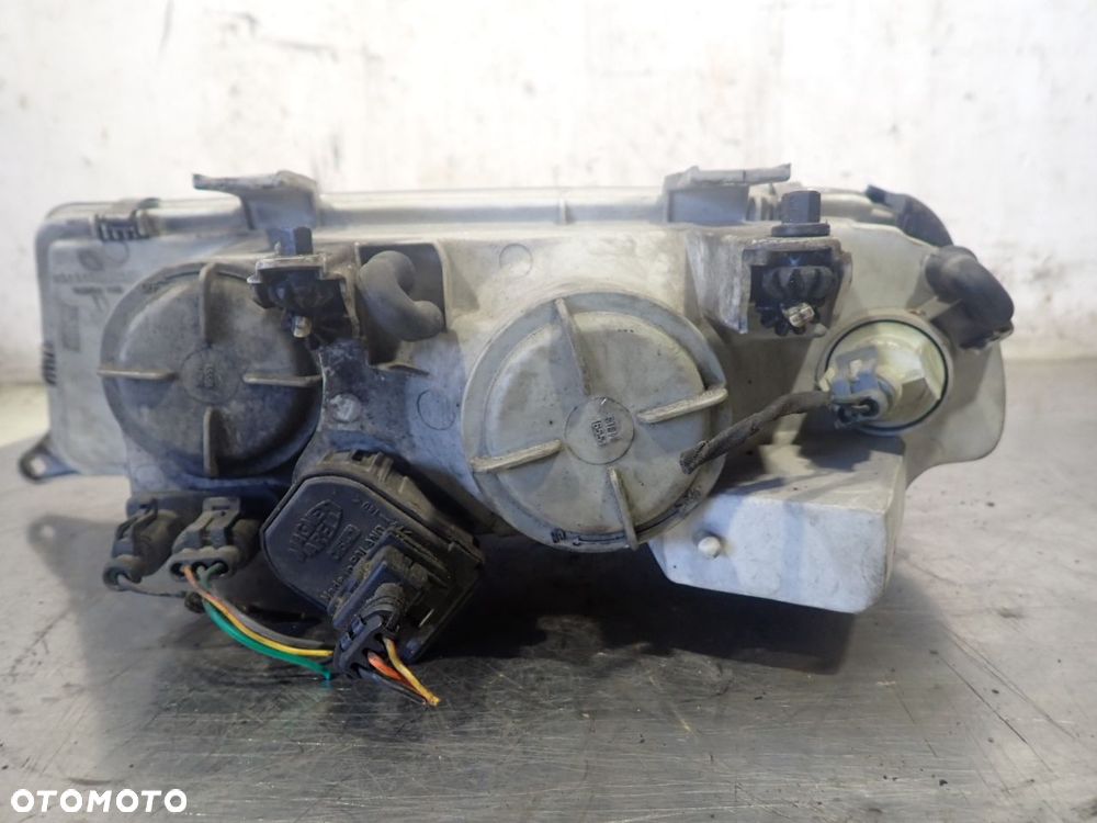 LAMPA PRAWA PRZEDNIA LANCIA KAPPA 2.4 KAT - 4