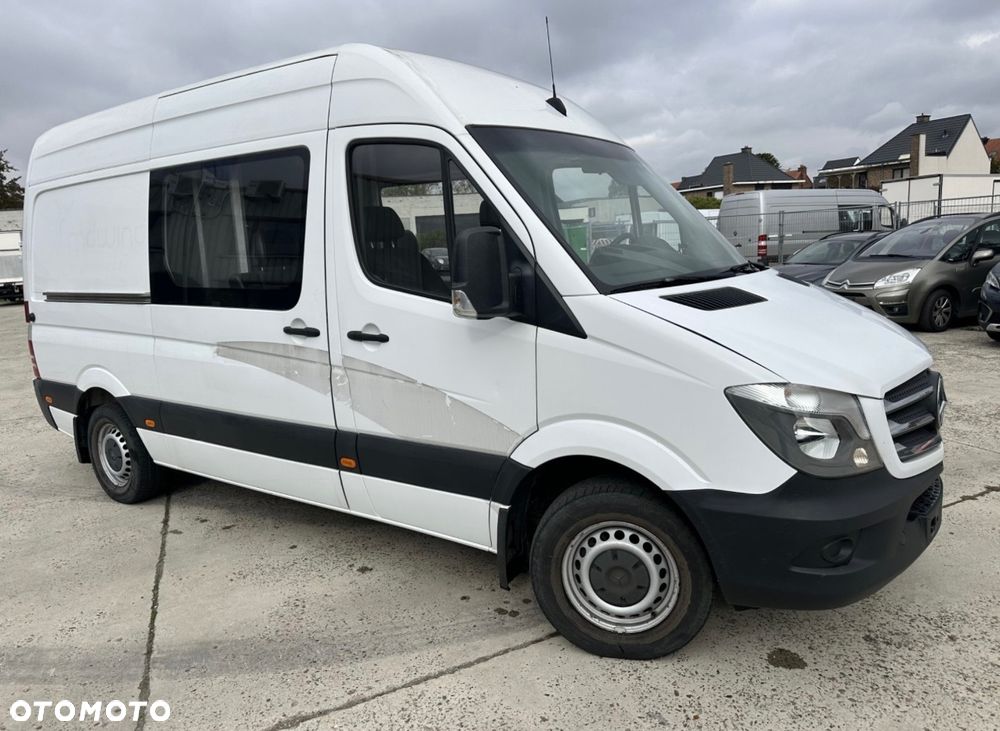 Mercedes-Benz Sprinter - 2