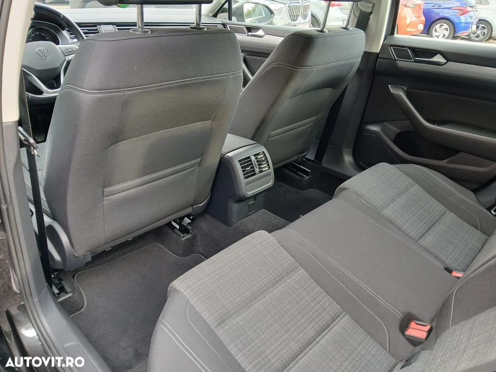 Volkswagen Passat 2.0 TDI Comfortline - 10