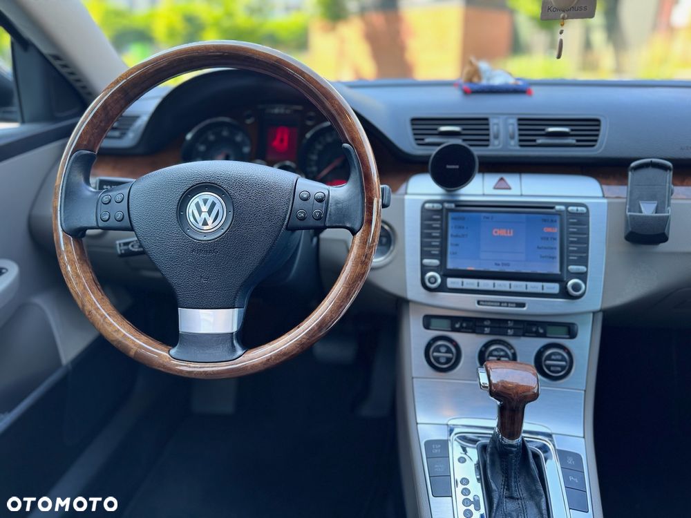 Volkswagen Passat 1.6 FSI Highline Tiptr - 14