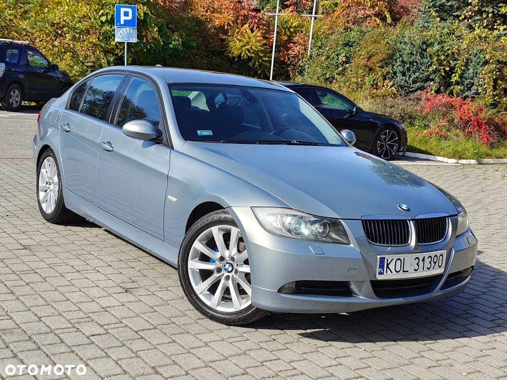 BMW Seria 3 320i - 4