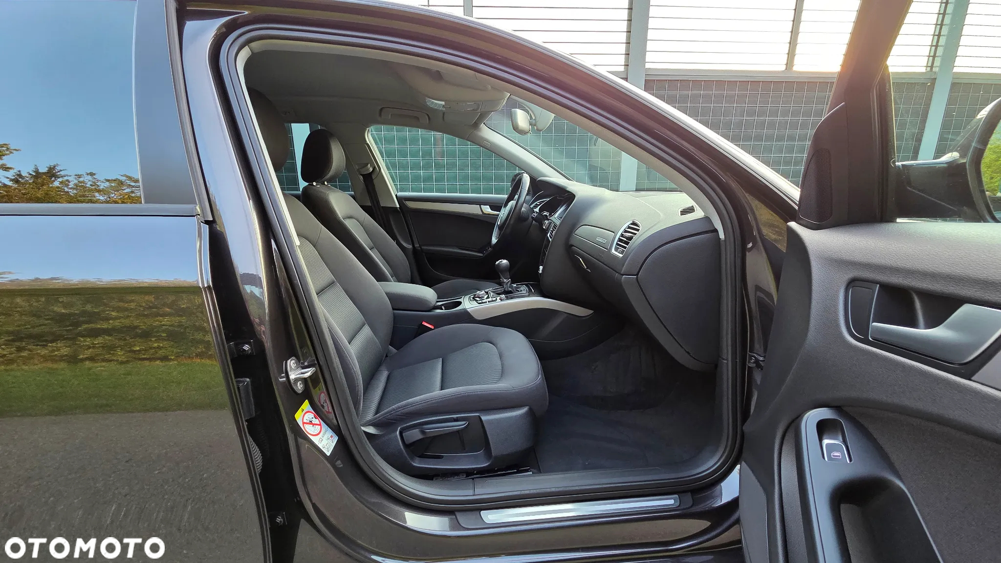 Audi A4 Avant 2.0 TDI quattro - 25