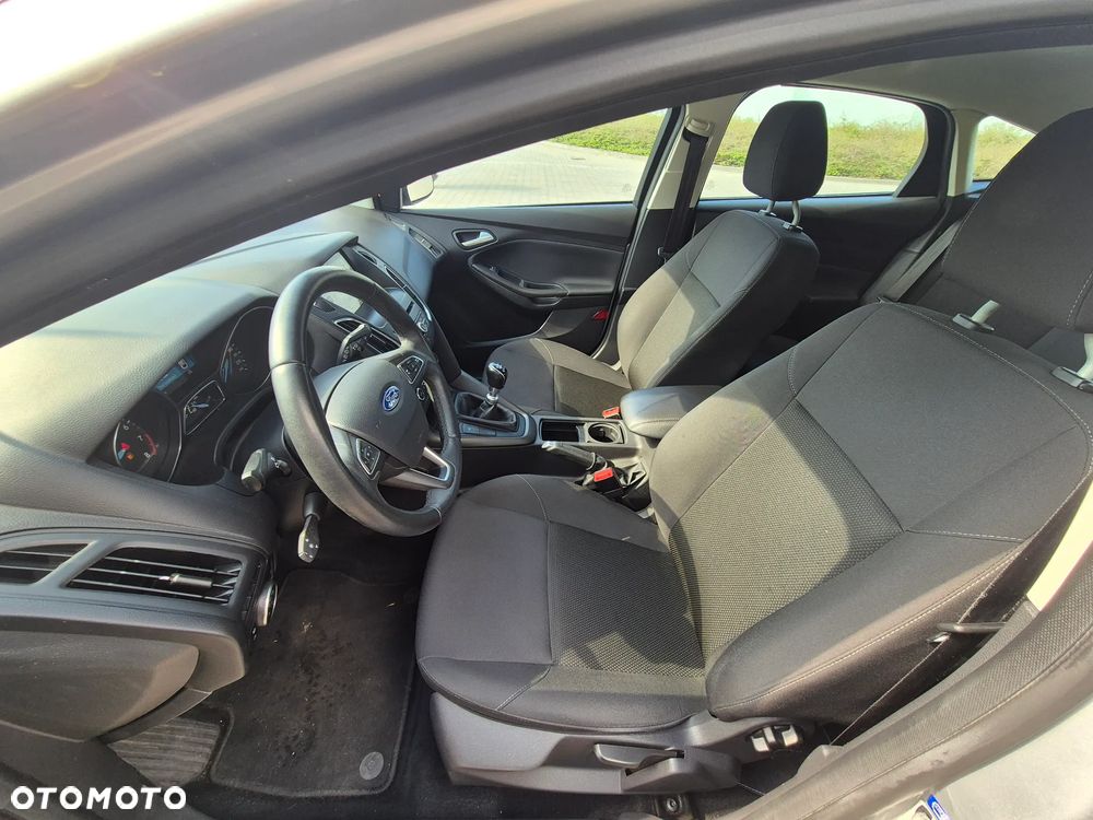 Ford Focus - 9