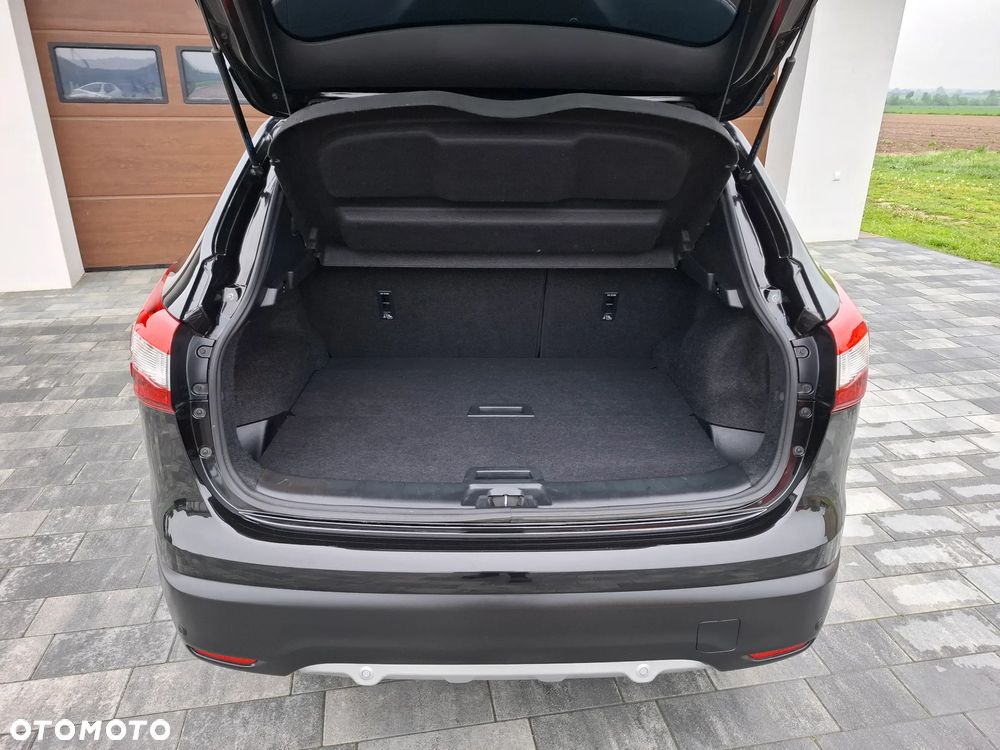 Nissan Qashqai 1.6 DCi Xtronic TEKNA - 17