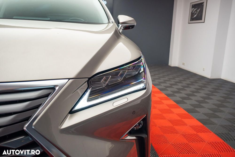 Lexus Seria RX - 5