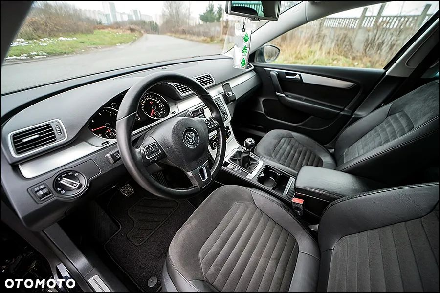 Volkswagen Passat - 6