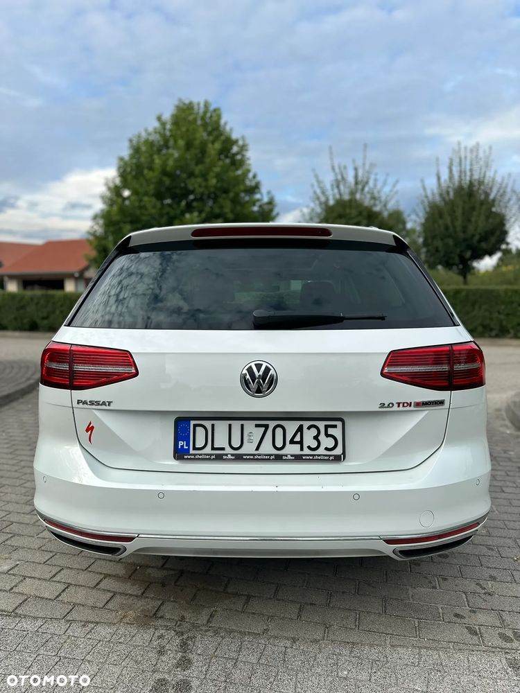Volkswagen Passat - 25