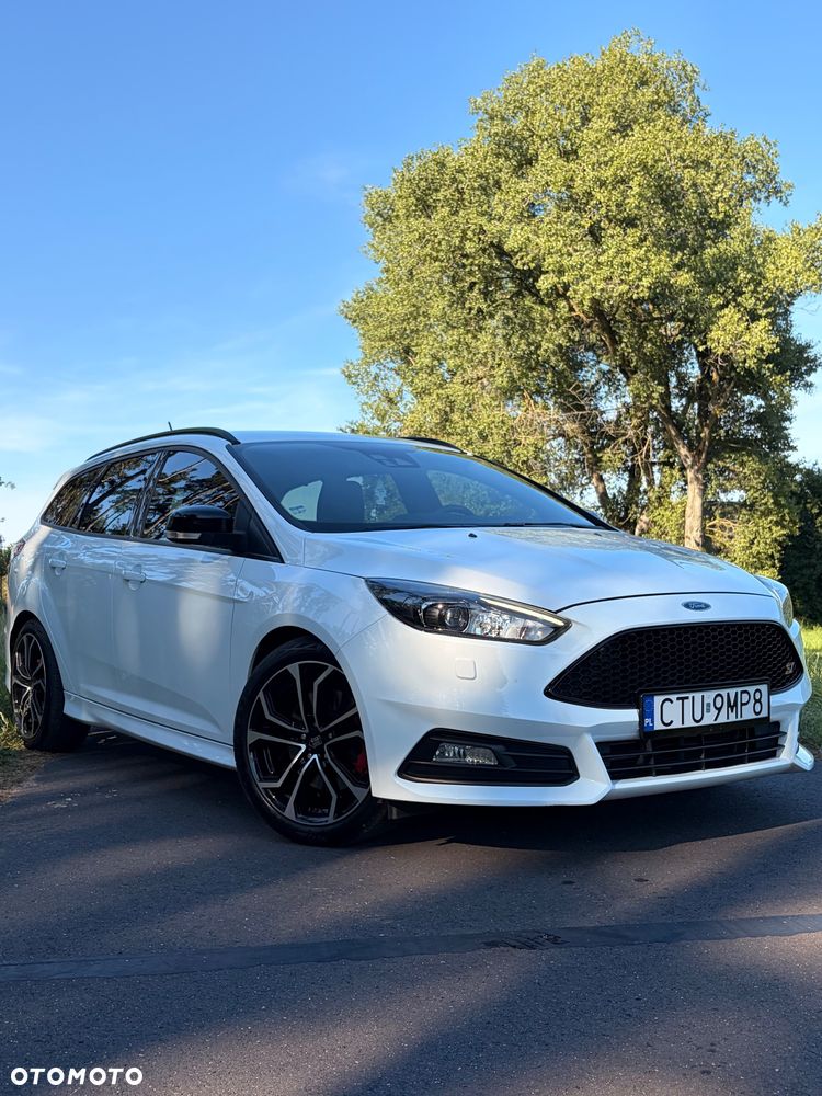 Ford Focus 2.0 EcoBoost ST-2 - 36