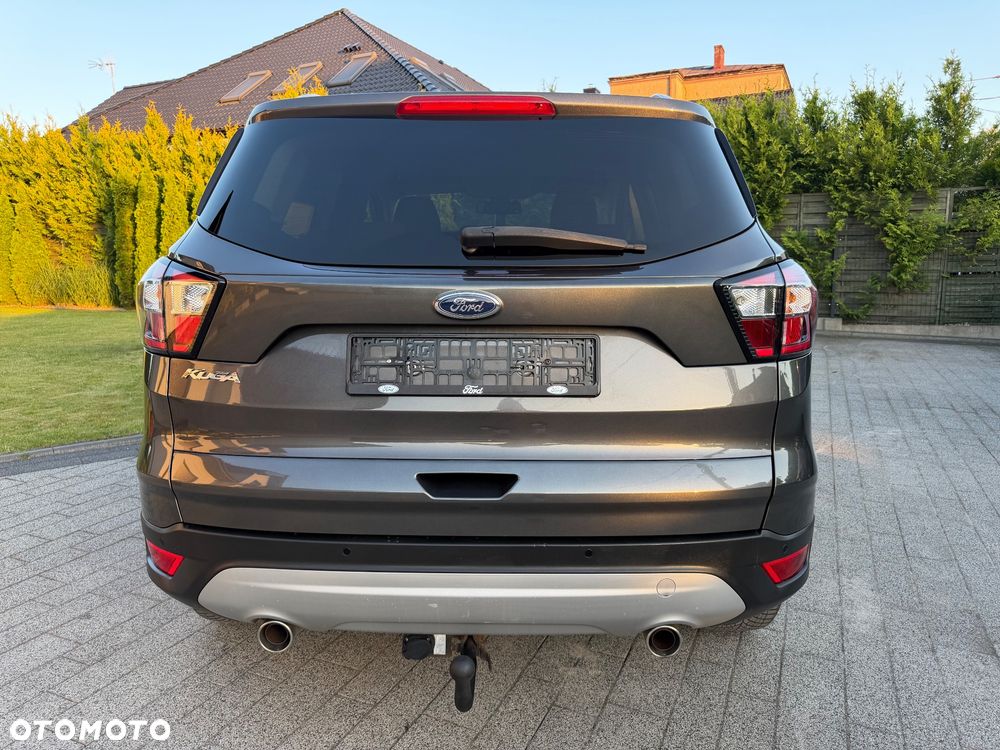 Ford Kuga 2.0 TDCi 2x4 Titanium - 9