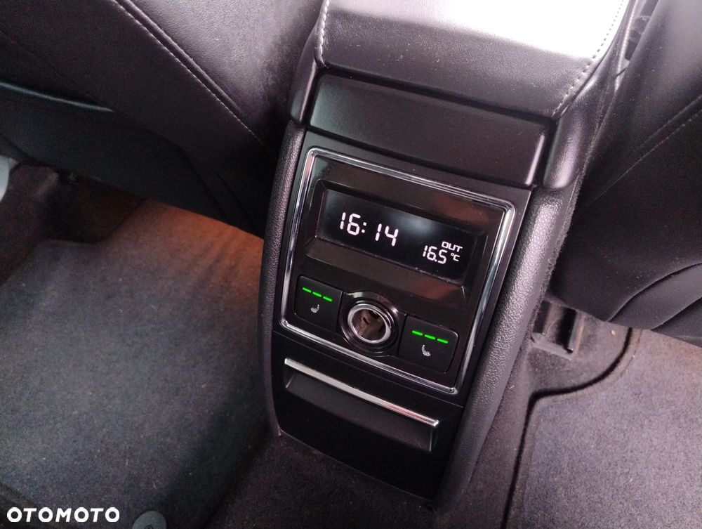 Skoda Superb 2.0 TDI Exclusive - 18