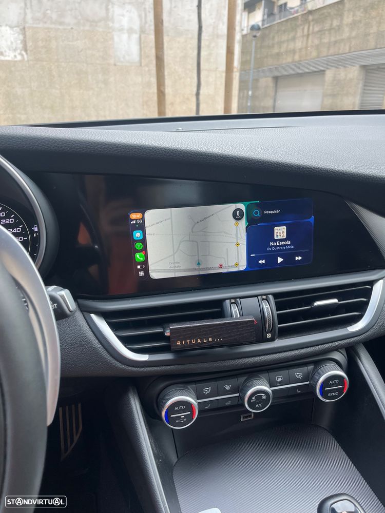 Alfa Romeo Giulia 2.2 D Veloce Q4 AT8 - 8