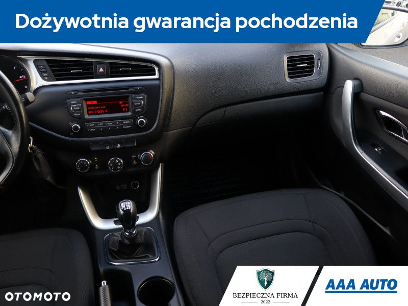 Kia Ceed - 9