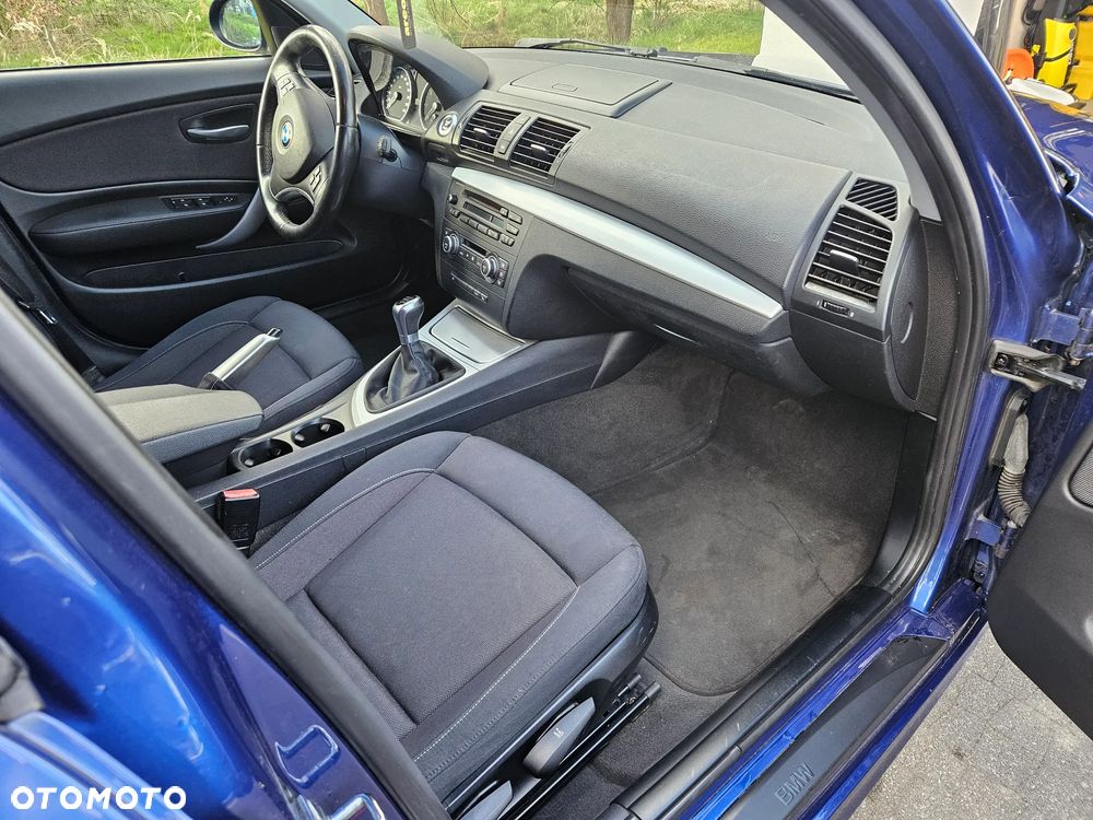 BMW Seria 1 118i - 12