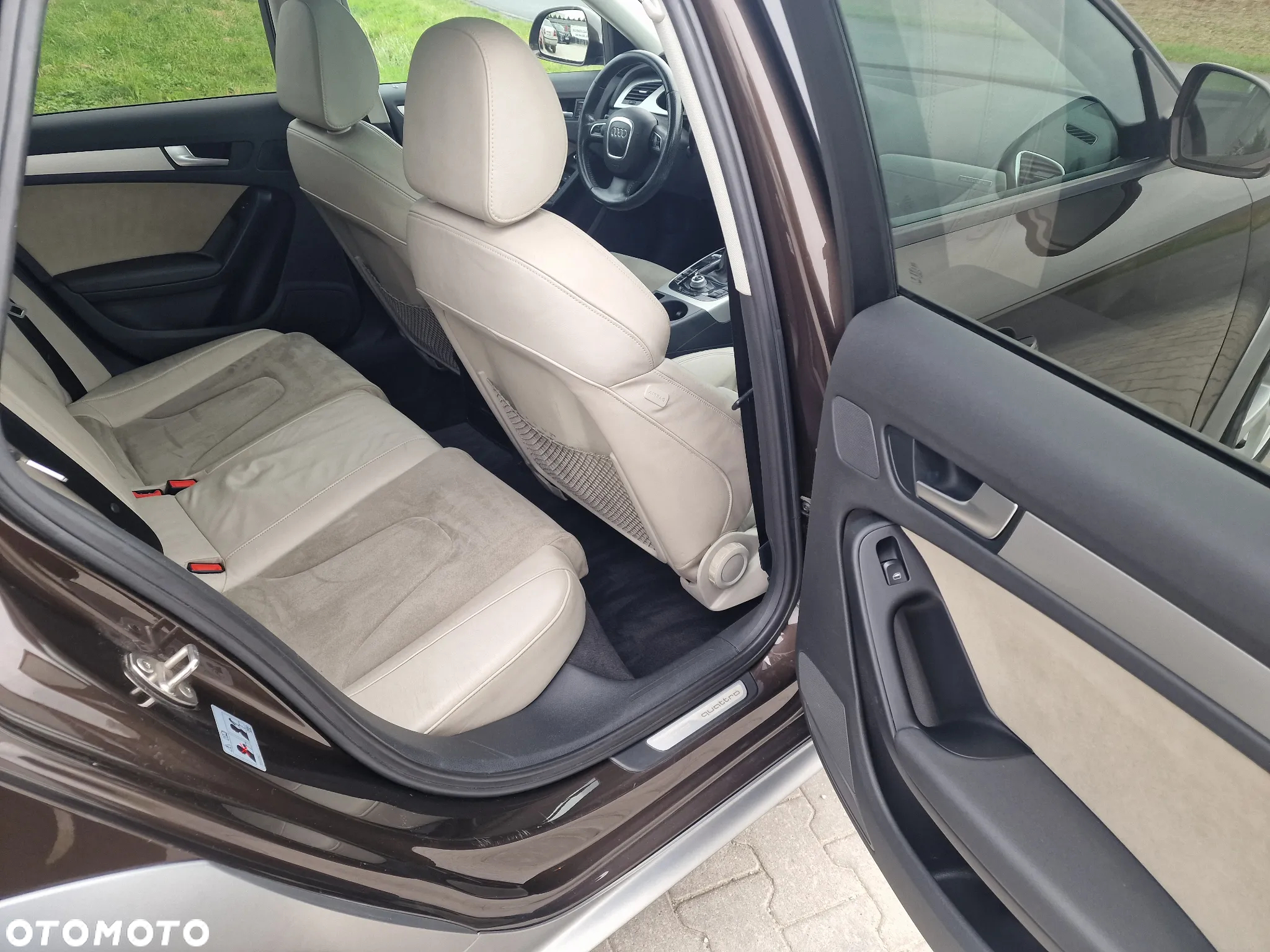 Audi A4 Allroad 2.0 TDI Quattro - 25