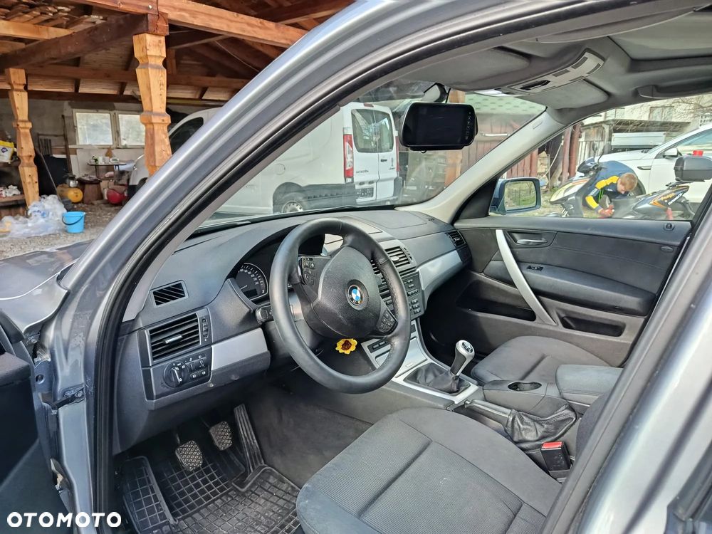 BMW X3 2.0d - 8