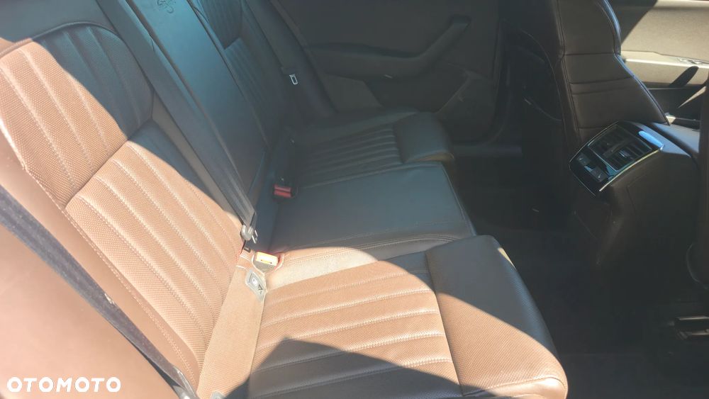 Skoda Superb 2.0 TDI L&K DSG - 14