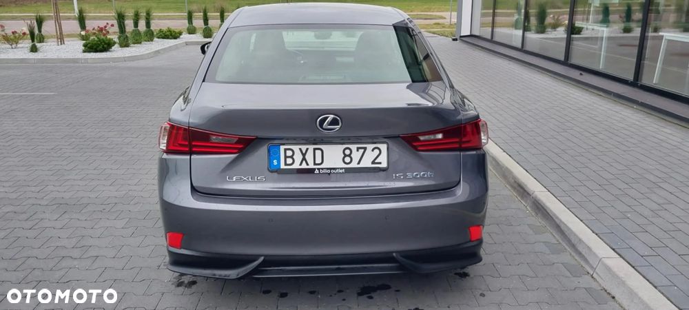 Lexus IS - 4