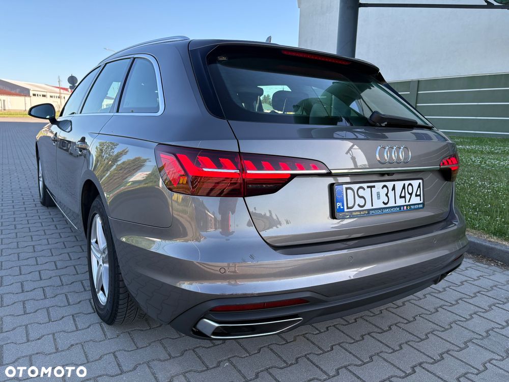 Audi A4 Avant 35 TFSI design - 16