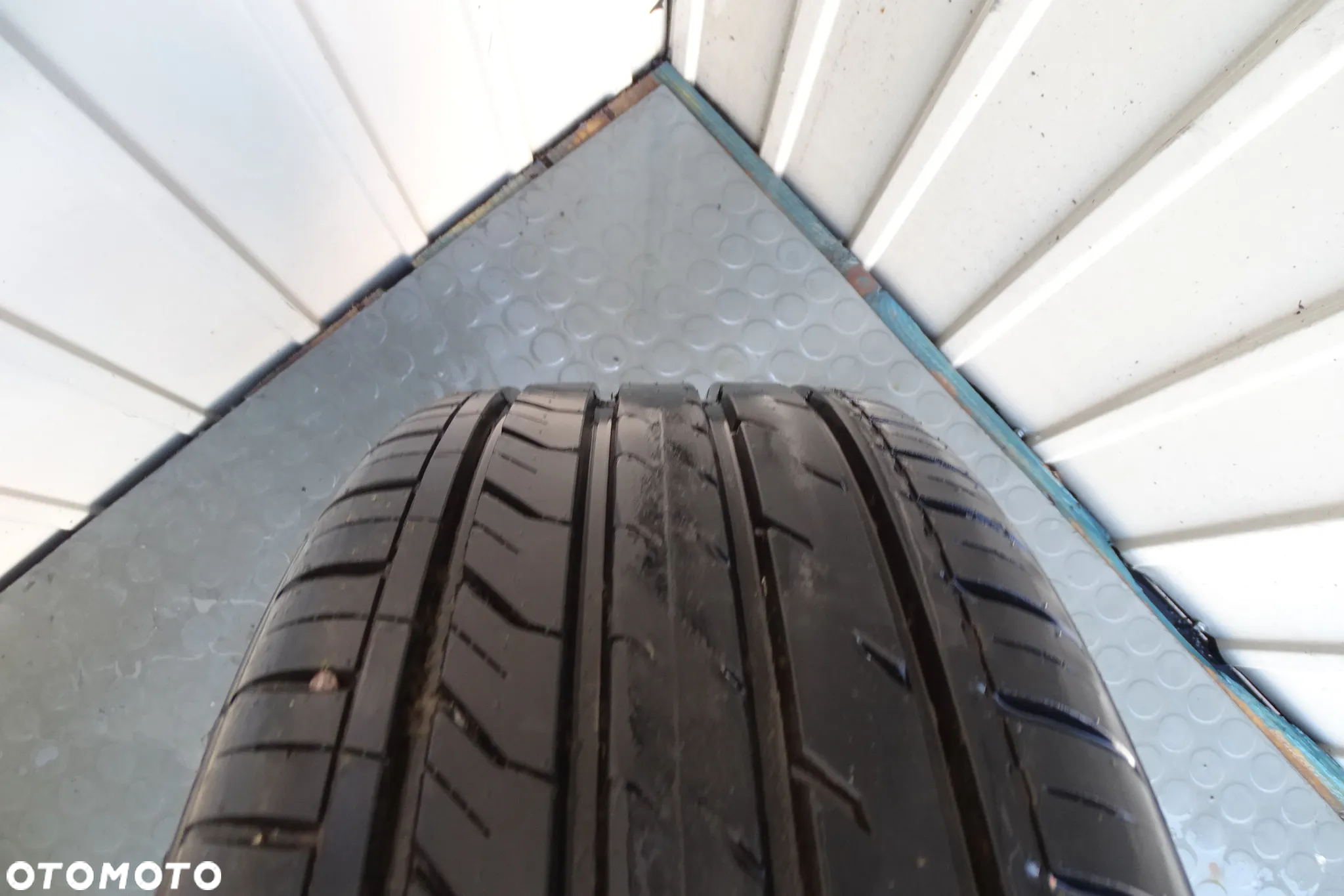Mercedes E W212 W207 W211 C W205 CLS W218 Felgi 18 z oponami 8,0Jx18 ET48 8.5Jx18 ET45 2124013602 2074011502 - 11