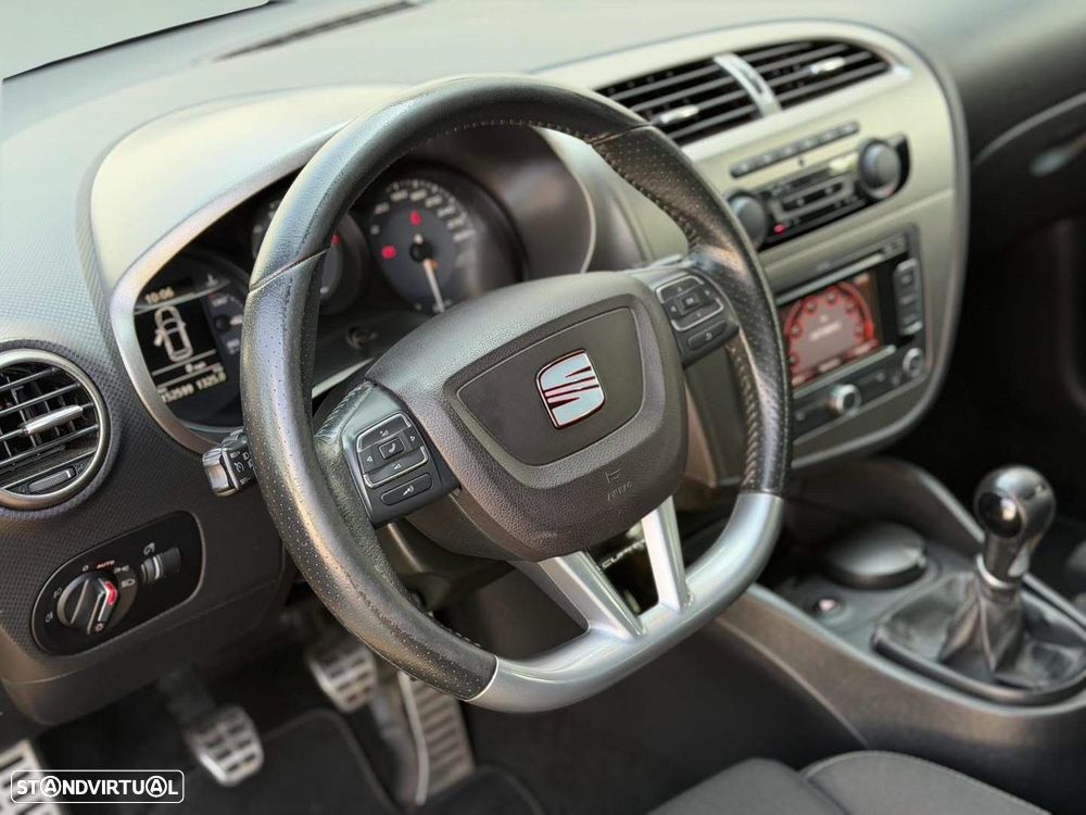 SEAT Leon 2.0 TSI Cupra R - 8