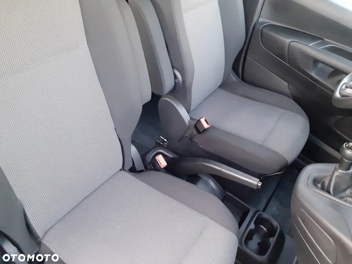 Toyota Proace City 1.5 D-4D Long 2,3t Active (bryg.) - 8