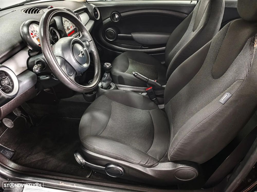 MINI 3 Portas Cooper - 18