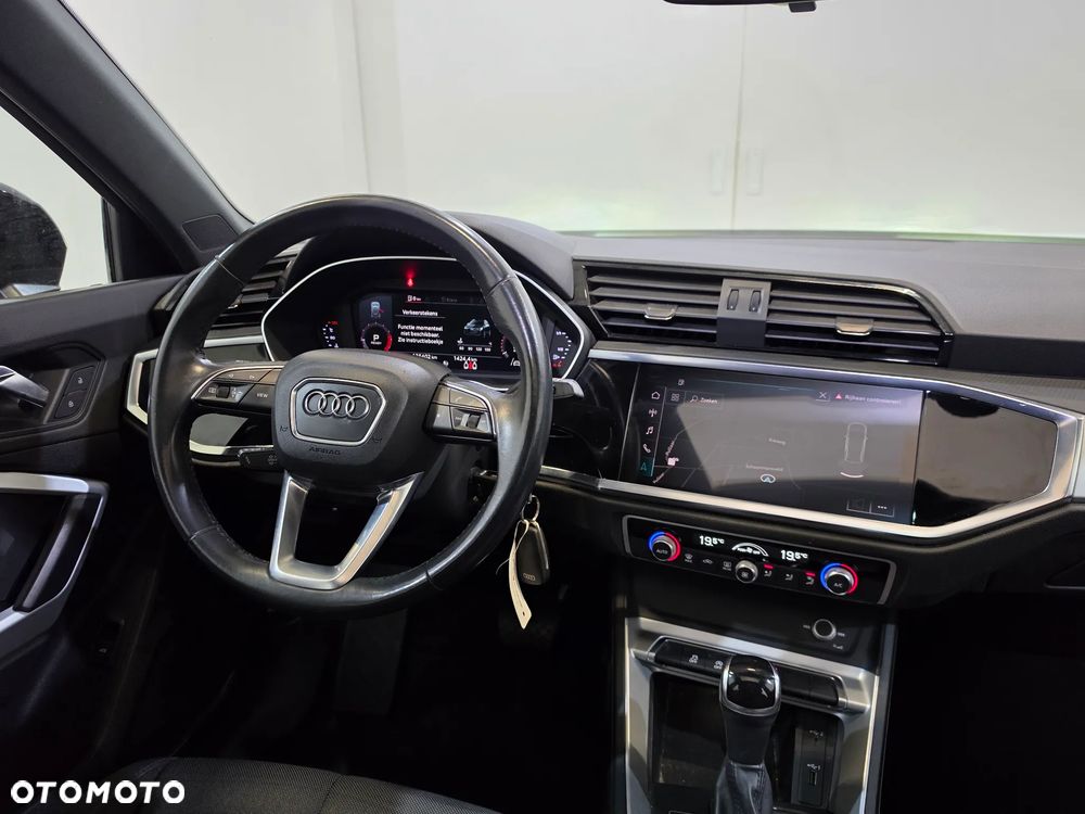Audi Q3 35 TFSI S tronic - 20