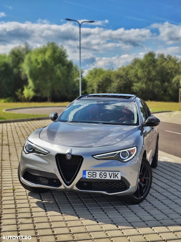 Alfa Romeo Stelvio 2.0 Turbo AWD AT8 Veloce - 3
