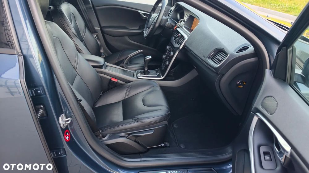 Volvo V40 D3 Momentum - 15