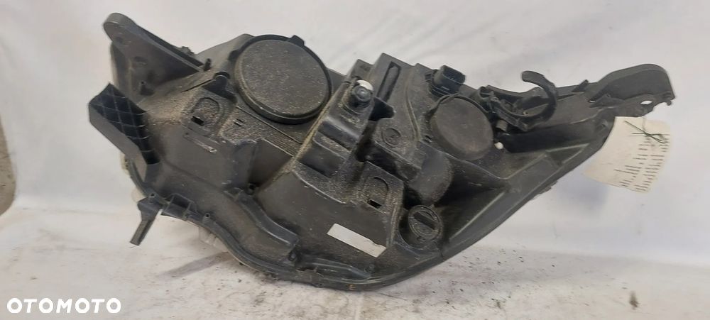 .  PRZOD PRZEDNIA LAMPA PRAWA CITROEN C4 2 B7 - 6