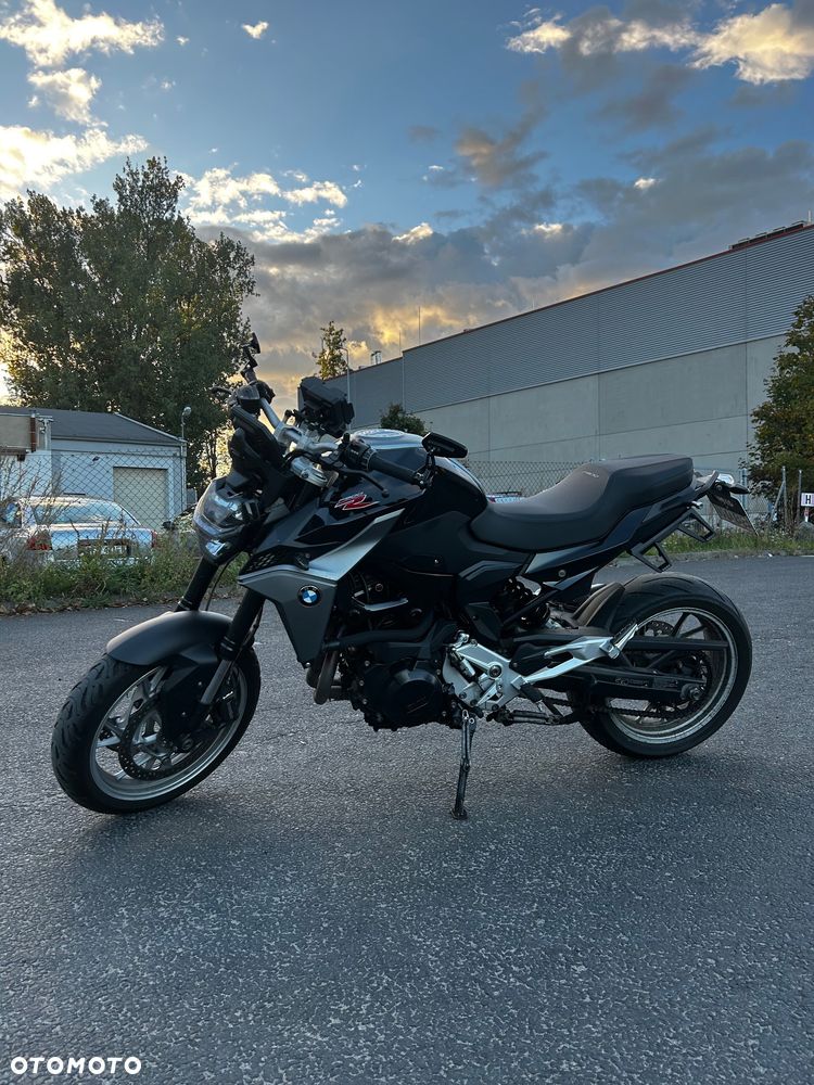 BMW F