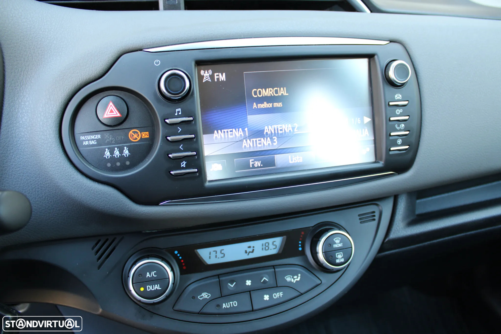 Toyota Yaris 1.5 HSD Comfort+P.Style - 25