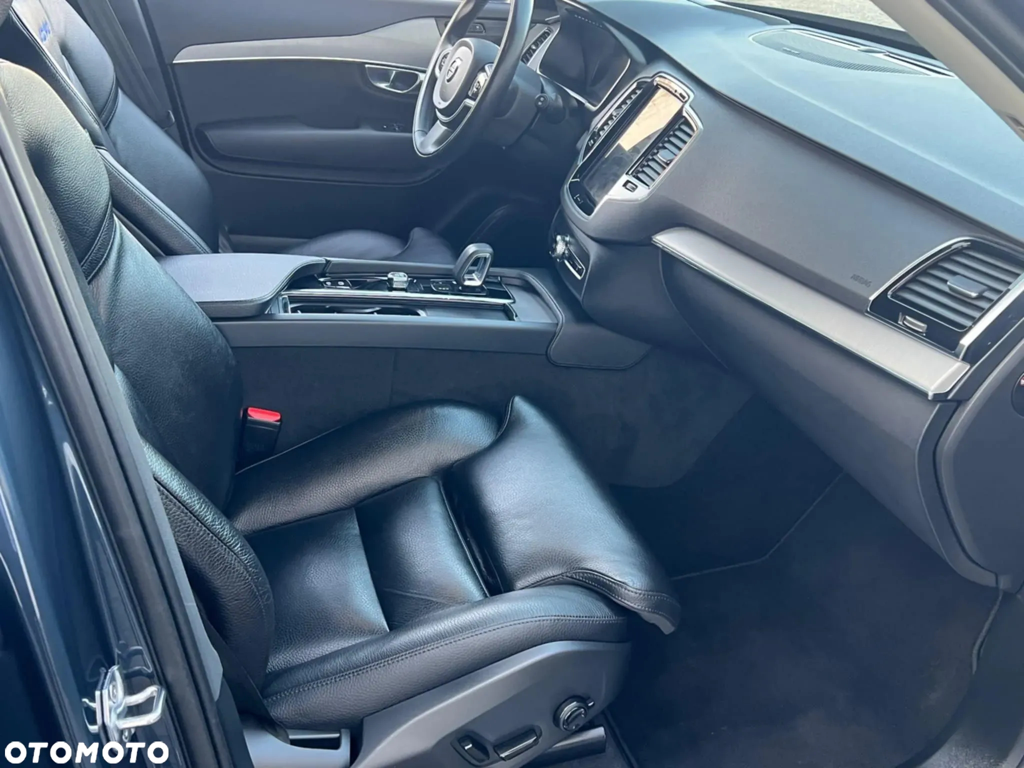 Volvo XC 90 - 20