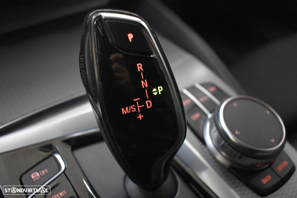 BMW 520 d Pack M Auto - 41