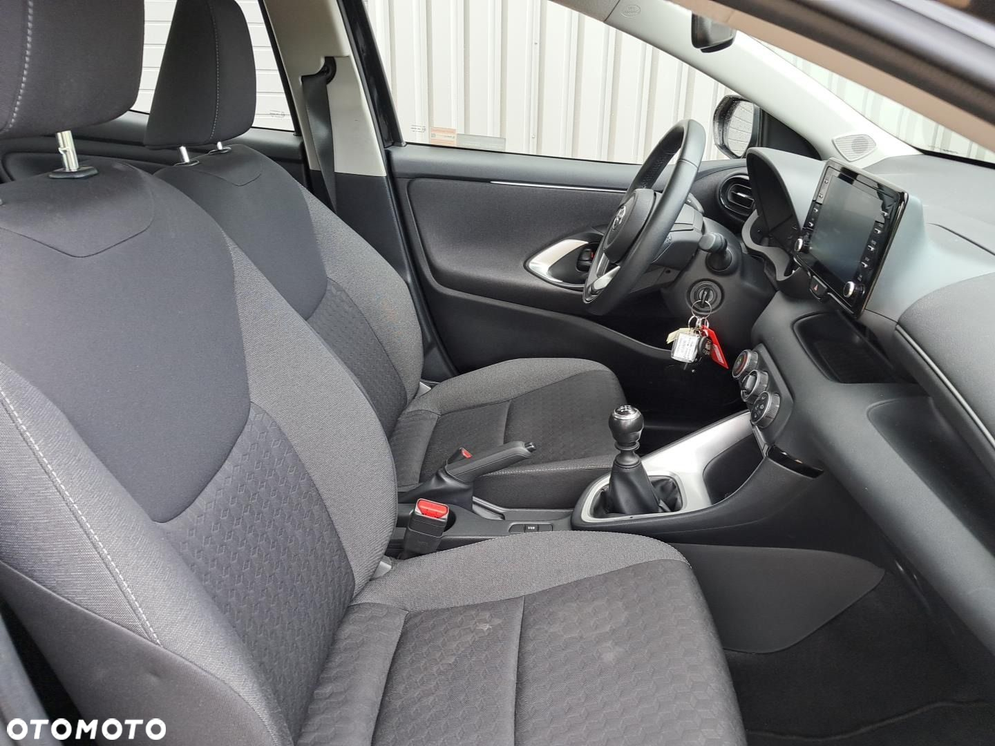 Toyota Yaris - 11